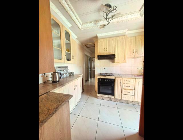 3 BEDROOM HOUSE FOR SALE IN ZAMDELA